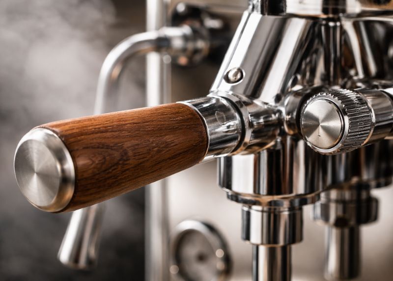 Lelit Bianca V3 vs ECM Synchronika 3